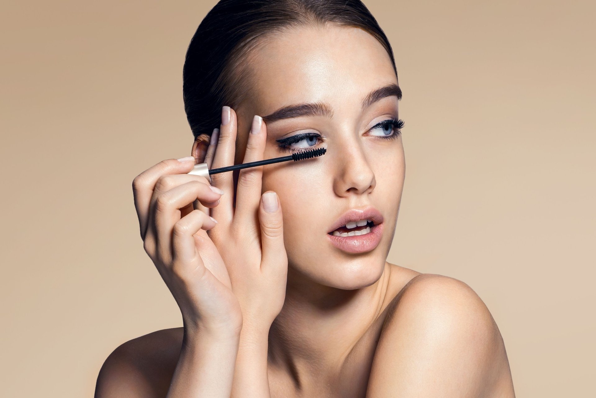 poradnik, jak tuszować rzęsy