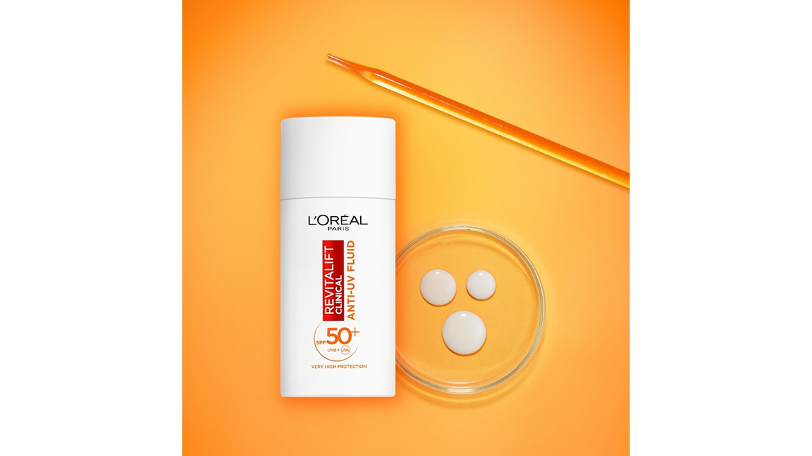 Krem SPF50+ z witaminą C Revitalift Clinical 