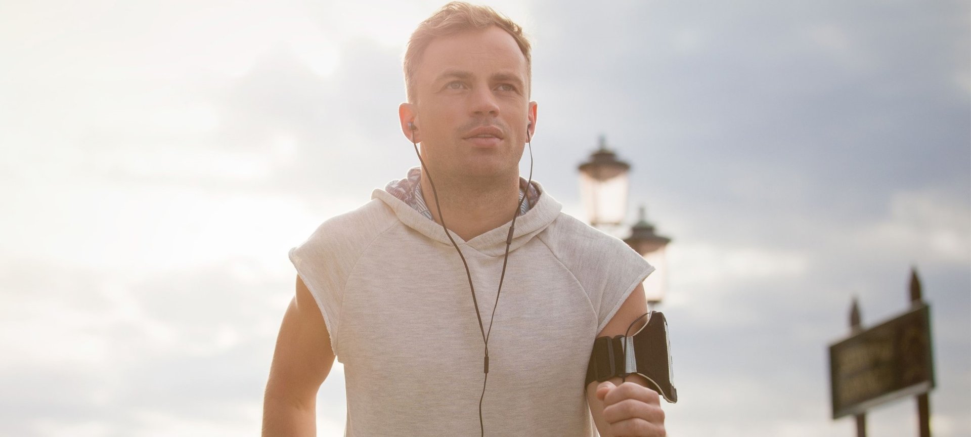 Dlaczego Dezodorant Dla M Czyzn Dzia A Inaczej Ni Antyperspirant 2 1