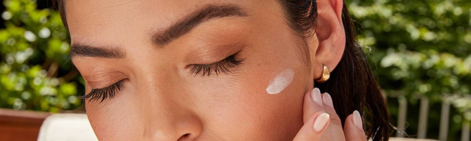 Why Some Sunscreens Cause Breakouts CMS Bmag