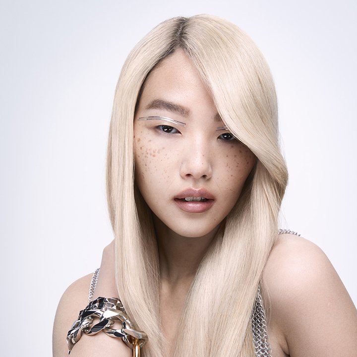 20221128 Digital Elvive Bondrepair Still Beautyshot Peng Dmi Image Na No Cta