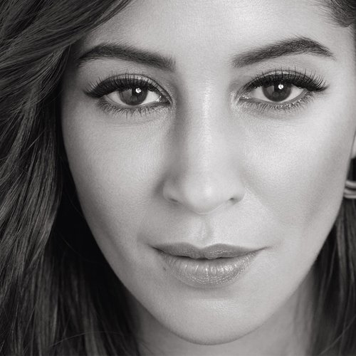 leila-bekhti-volume-milion_makija??_twarzy