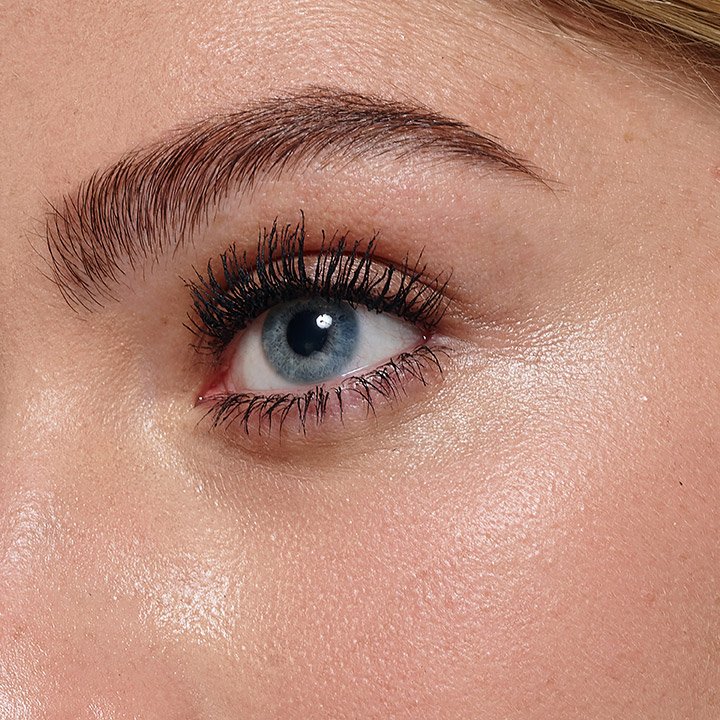 OAP   MAKE UP   EYE   VOLUMINOUS   2021   CLOSE UP   FAIR