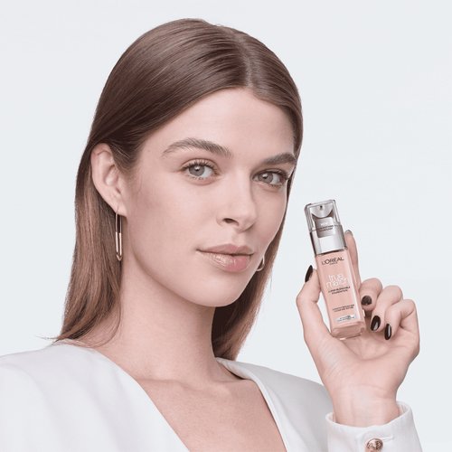 Clean Girl Makeup True Match Super Blendable Foundation