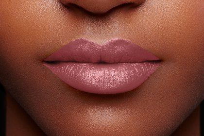 Rsz Oap Makeup Color Lipstick Color Riche Satin Shade 632 Dark Skintone Close Up